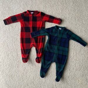 Old Navy 2-Way-Zip Fleece Sleep & Play Footed One-Piece